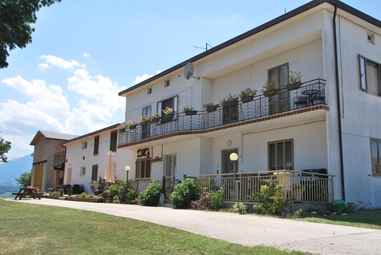 Casa Con Vista Holiday Rentals, Honeysuckle Guardiagrele Exterior foto